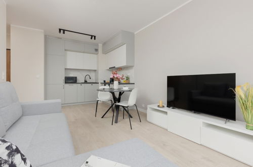 Photo 21 - Bright & Modern Apartment by Renters