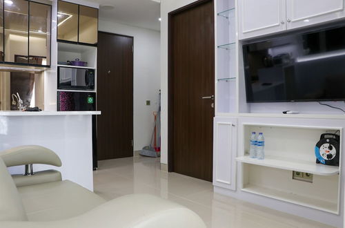 Photo 13 - Comfort 2Br Apartment At 30Th Floor Transpark Cibubur