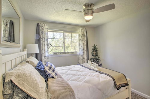 Foto 12 - Lovely Riverview Retreat: Modern 2-bed Gem Awaits