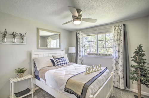 Photo 14 - Lovely Riverview Retreat: Modern 2-bed Gem Awaits