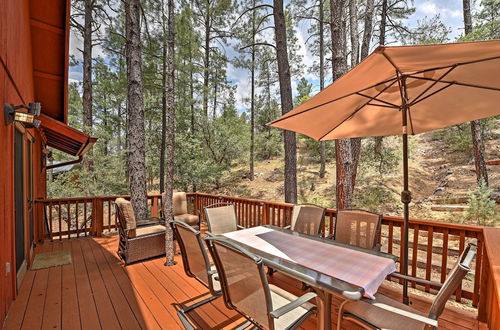 Foto 1 - Prescott Cabin w/ Beautiful Forest Views & Deck