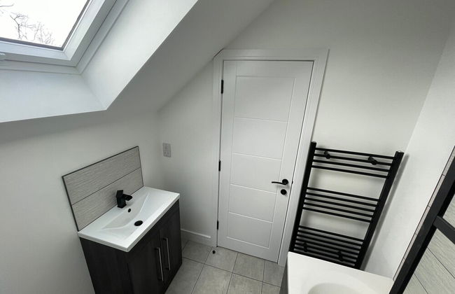 Brand New High Spec House with parking - Foto 18