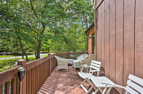 Photo 5 - Bushkill House w/ Deck & Community Amenities