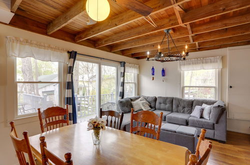 Photo 12 - Spacious Lakeside Cottage - 2 Miles to Marblehead