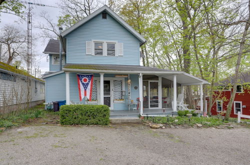 Foto 1 - Spacious Lakeside Cottage - 2 Miles to Marblehead