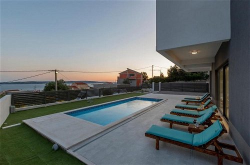 Foto 23 - Luxury Villa La Nonna Ana - Entertainment,fitness,pool,sea View