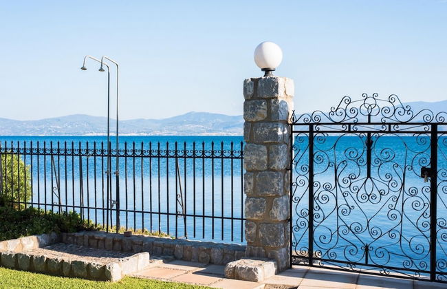 Seafront Luxury Villa w 5-en Suite BR BBQ - Foto 17