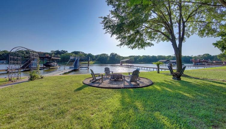 Photo 1 - Lakefront Mabank Home: Boating Getaway