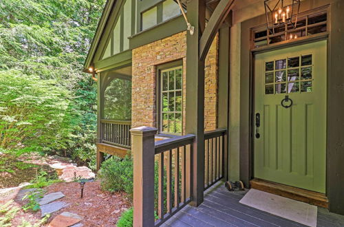 Photo 4 - Charming Cashiers Cottage w/ Screened Porch