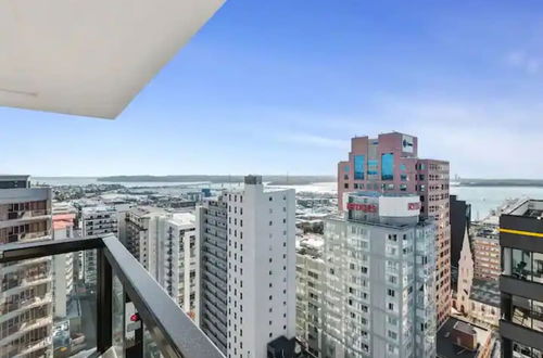 Foto 7 - Just Opposite To Sky Tower, 2 Bed 2 Bath In Cbd