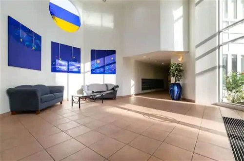 Foto 2 - Wonderful Apartment With Free Parking