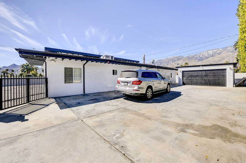 Foto 18 - Stylish Palm Springs Home With Outdoor Oasis