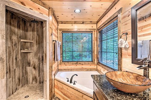 Photo 7 - Lux Cabin W/hot Tub 13mins to Broken Bow Lake