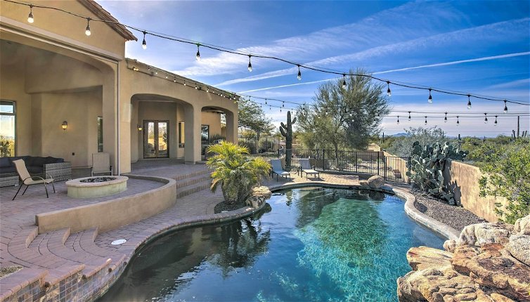 Foto 1 - Mesa Villa w/ Sprawling Outdoor Oasis & Pool