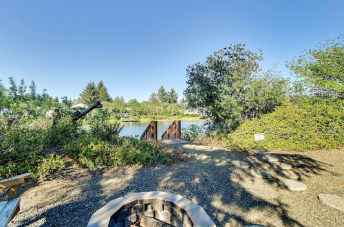 Photo 14 - Ocean Shores Retreat w/ Porch & Canal Views