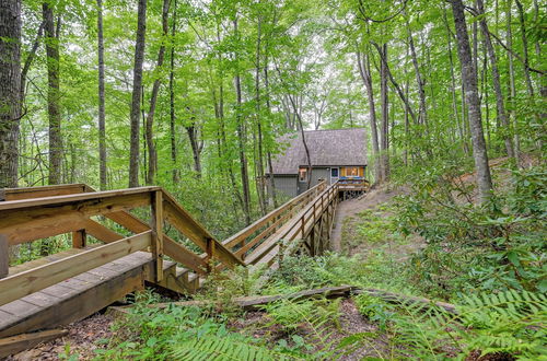 Photo 10 - Sapphire Valley Cabin w/ Private Mountain Views