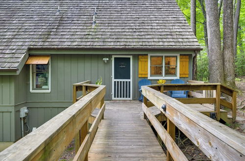 Photo 17 - Sapphire Valley Cabin w/ Private Mountain Views