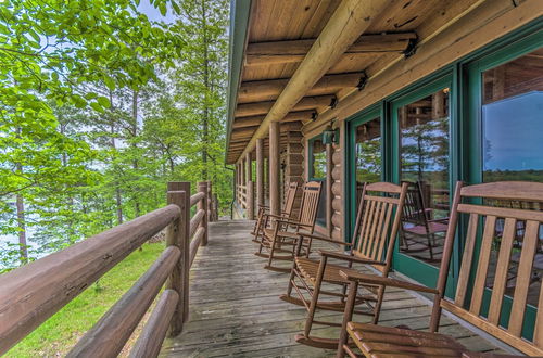 Photo 31 - Lake Hamilton Hideaway w/ Private Dock & Slip