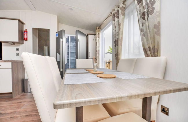 Spacious Stunning Lakeside 3 bed Holiday Home - Foto 9