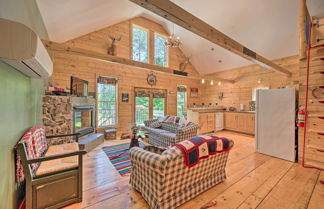 Foto 1 - Cabin-inspired Home < 12 Mi to Sugarloaf Mtn