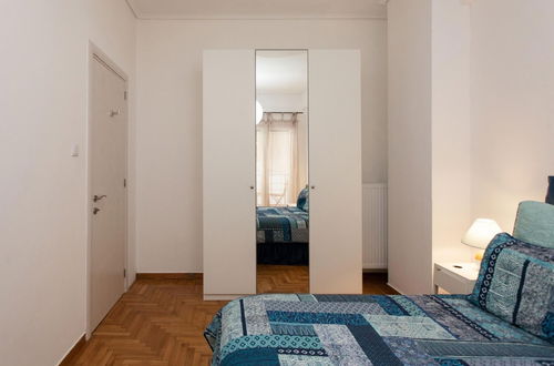 Photo 12 - Lovely 2 Bedroom apt in Metaxourgio Center