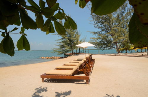 Foto 56 - Exclusive Private Island With 360 Degree View of the Ocean