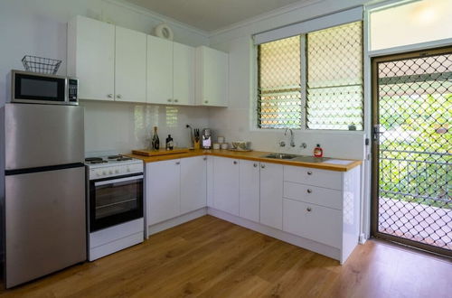 Photo 7 - NIGHTCLIFF RETREAT - Stylish 2BR Apt