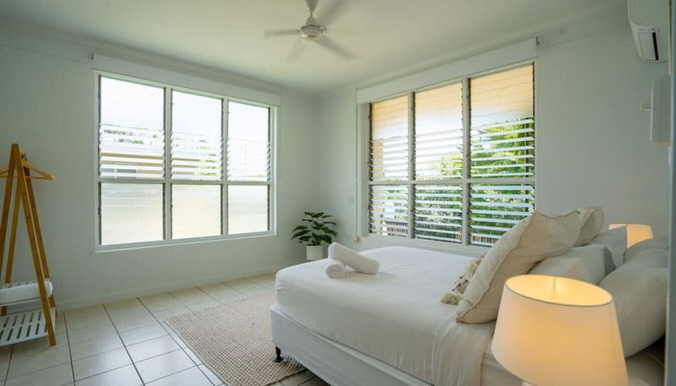 Photo 1 - NIGHTCLIFF RETREAT - Stylish 2BR Apt