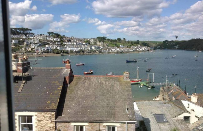 Newly Refurbished 7-bed Cottage in Polruan, Fowey - Photo 1