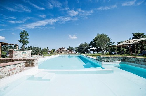 Photo 3 - Luxury 2 Rooms Apt Pine in Siena Resort