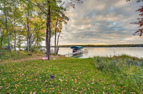 Foto 41 - Lakefront Wisconsin Cabin With Boat Dock