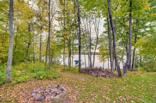 Photo 16 - Lakefront Wisconsin Cabin With Boat Dock