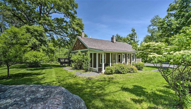 Photo 1 - Charming Cottage w/ Deck: Mtn + Lake Views