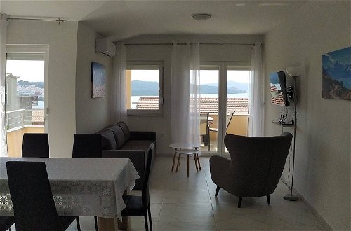 Foto 22 - Immaculate 2-bed Apartment in Okrug Gornji