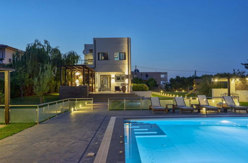Foto 5 - Villa Sfedami 350m With 55m Private Pool