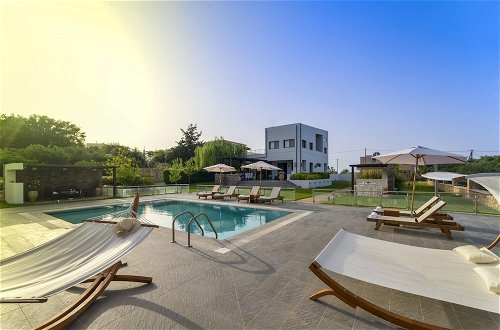 Photo 33 - Villa Sfedami 350m With 55m Private Pool