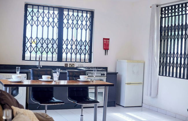 Beautiful one bed Apartment in Tema, Community 6 - Foto 10
