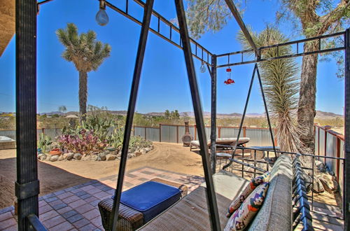Foto 9 - Funky & Colorful Desert Abode by Joshua Tree
