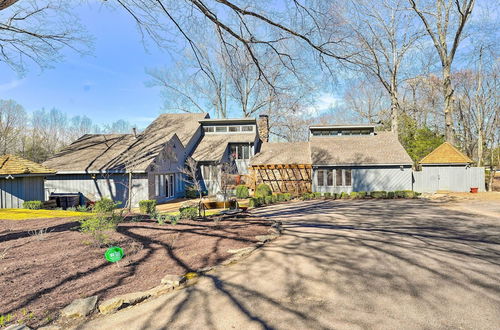 Foto 13 - Stunning Southaven Estate: Pool & Spacious Deck