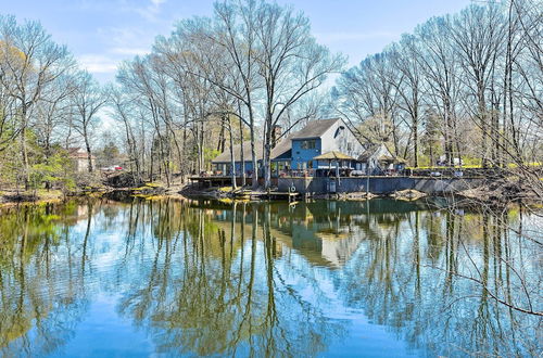 Photo 32 - Stunning Southaven Estate: Pool & Spacious Deck