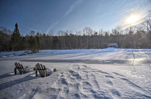 Foto 8 - Berkshires Home on 11 Acres w/ Pond & 2 Fire Pits