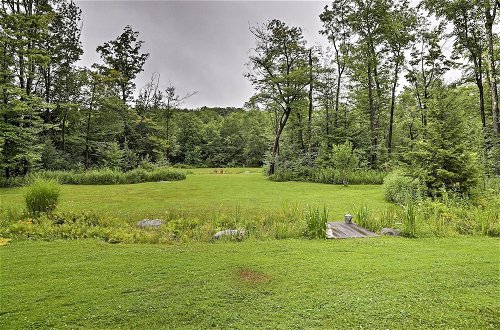 Foto 19 - Berkshires Home on 11 Acres w/ Pond & 2 Fire Pits