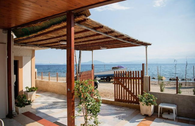 Karnagio Seafront in Agria - Photo 9