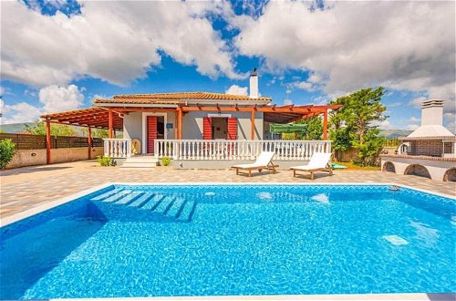 Foto 11 - Villa Bora With Private Pool