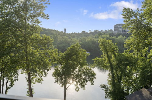 Photo 22 - Lakeview Penthouse