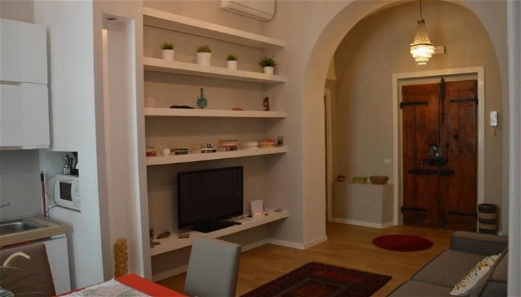 Photo 1 - Luxury Three Bedroom Flat in Rome Center