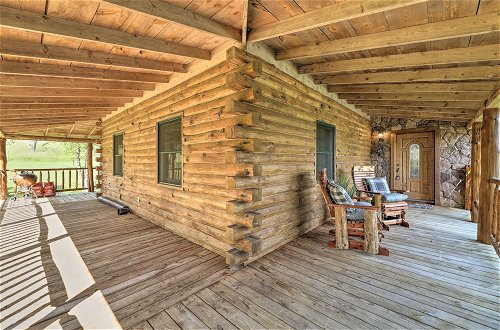 Foto 28 - Eureka Springs Area Cabin w/ Deck + 7 Acres
