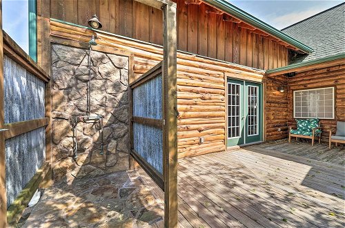 Foto 23 - Eureka Springs Area Cabin w/ Deck + 7 Acres