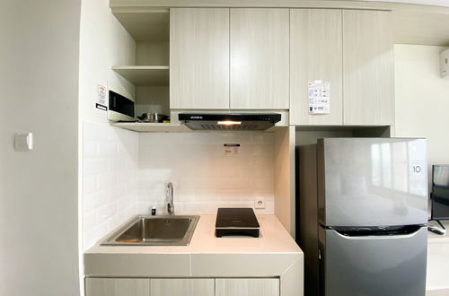 Foto 6 - Cozy Stay And Homey Studio Pollux Chadstone Apartment