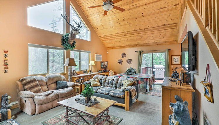 Foto 1 - Cozy Hathaway Pines Mountain Cabin w/ Deck & Views